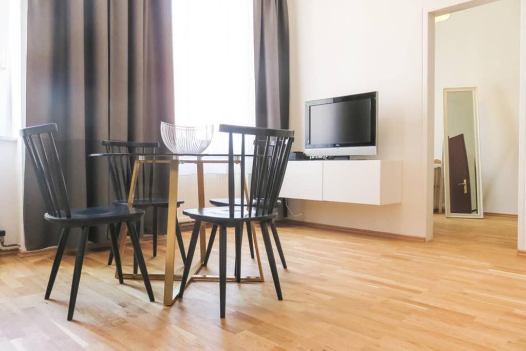Schonbrunn Apartment Vienna Exterior photo